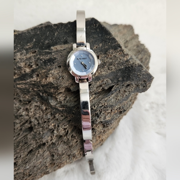 Nine West silver watch with blue face - Picture 1 of 10